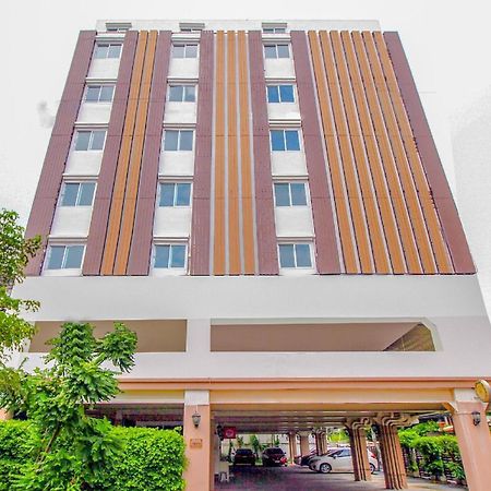 Capital O 411 Grandview Condo 15 Bangkok Exteriör bild