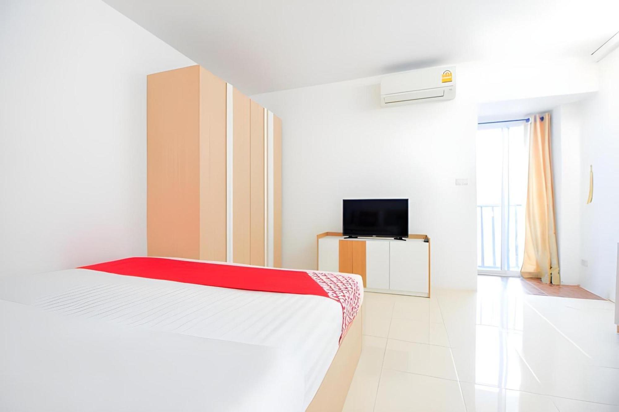 Capital O 411 Grandview Condo 15 Bangkok Exteriör bild