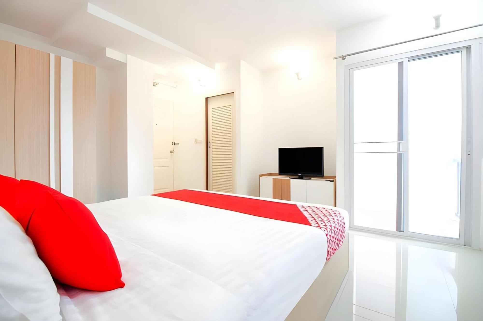 Capital O 411 Grandview Condo 15 Bangkok Exteriör bild